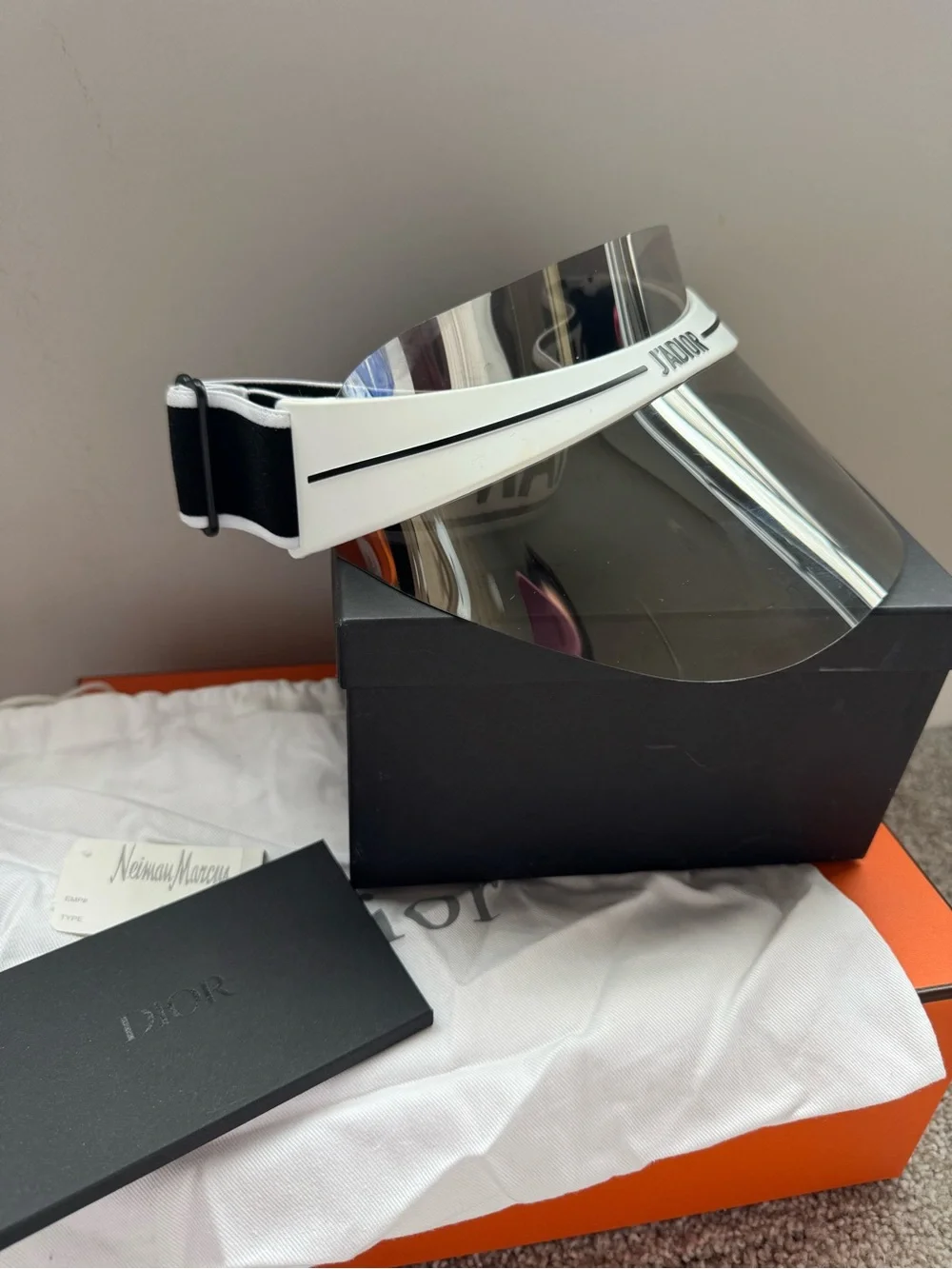Dior J'ADIOR Mirrored Visor in White and Silver